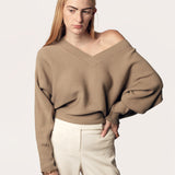 Mia V-Neck Sweater in Fossil