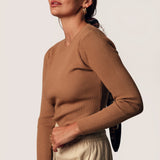 Isla Crewneck in Camel